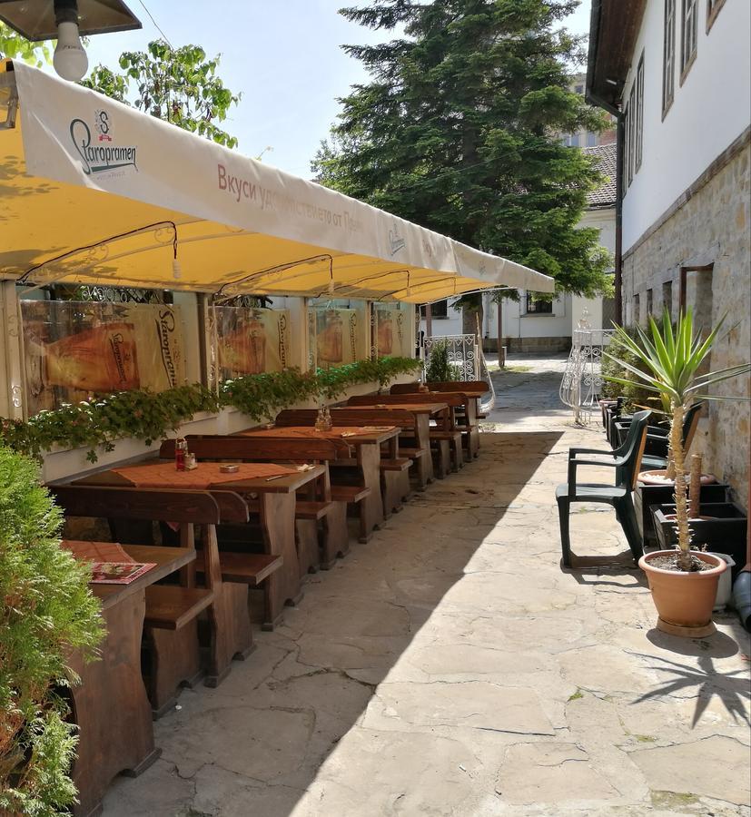 Family Hotel Rositsa Sevlievo Exterior photo